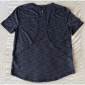 Lululemon Tee